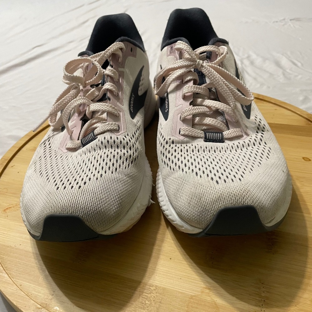 Brooks Running Shoes Womens 9.5 Pink Launch 8 Speed Neutral Athletic Sneakers